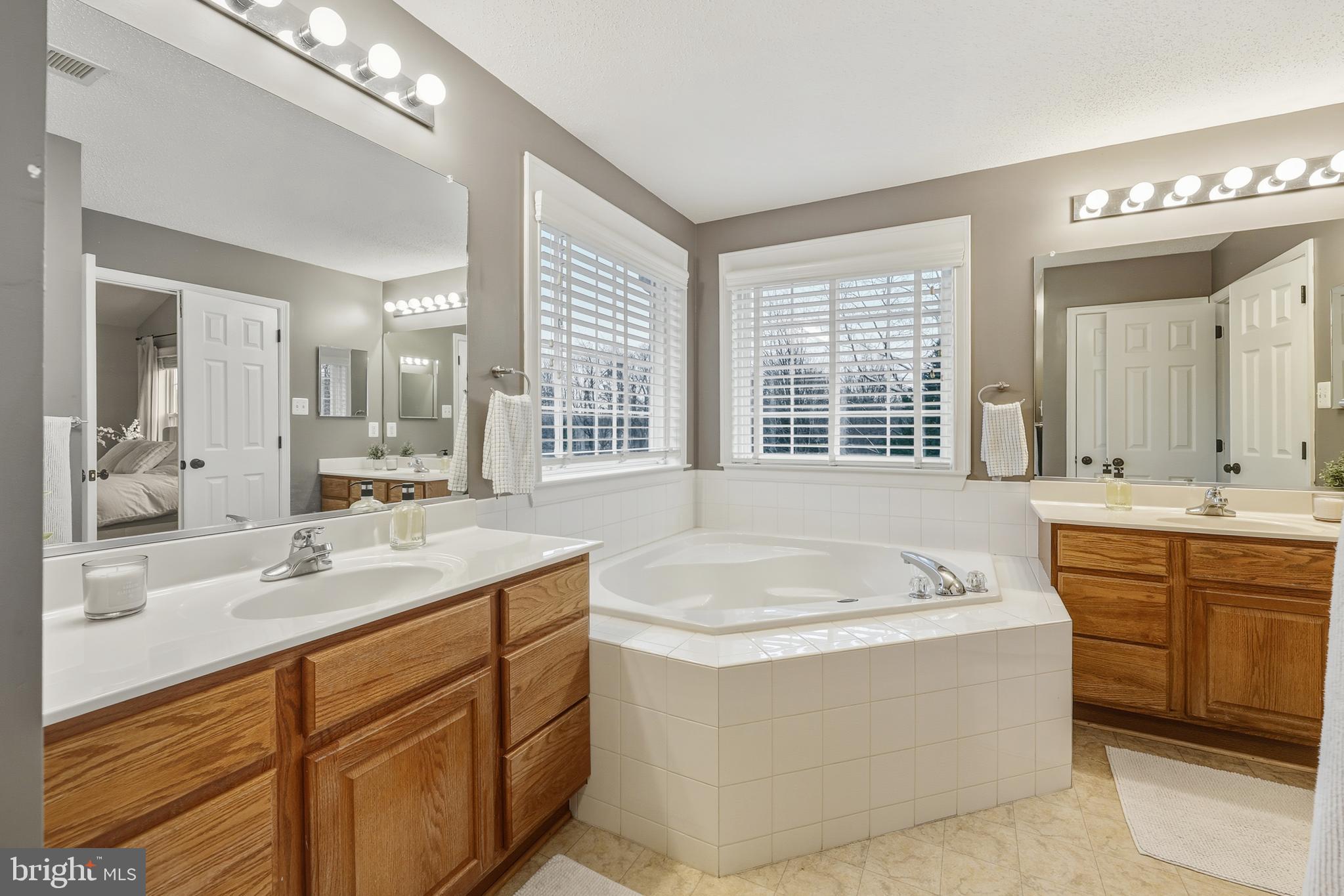 FOX RUN - Residential