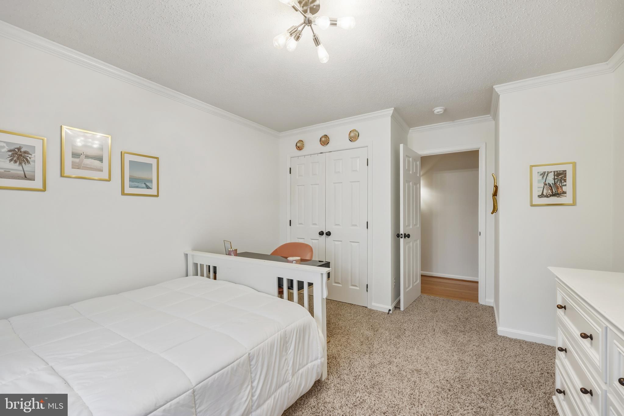 FOX RUN - Residential