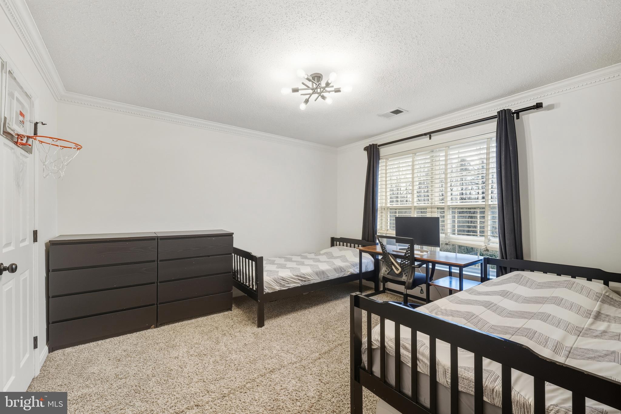 FOX RUN - Residential