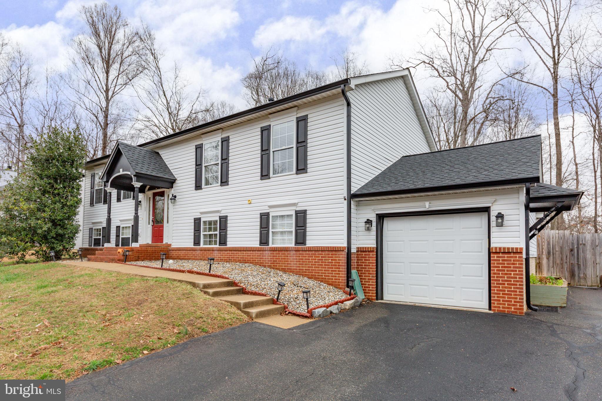 SURRY WOODS - Residential