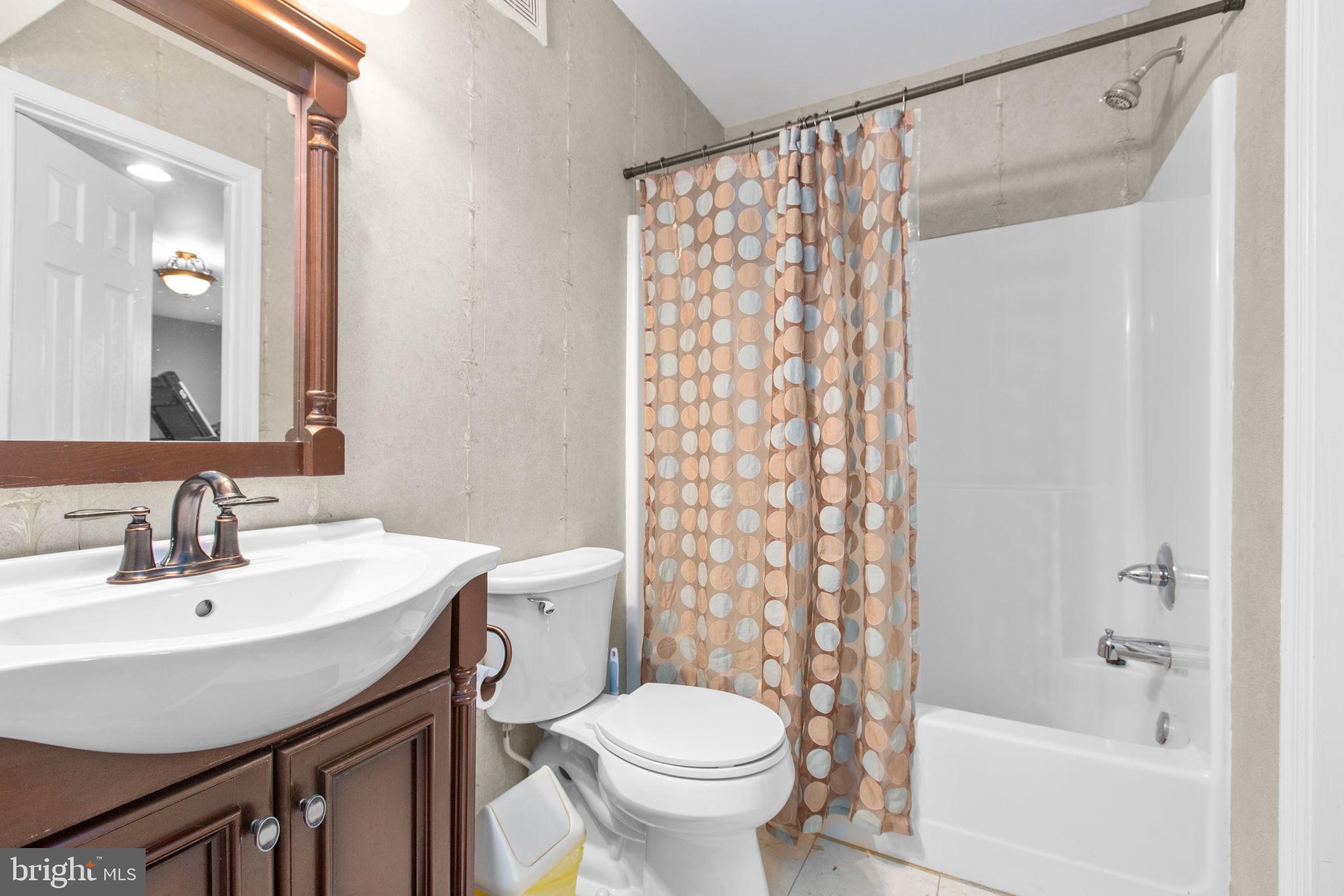 SURRY WOODS - Residential