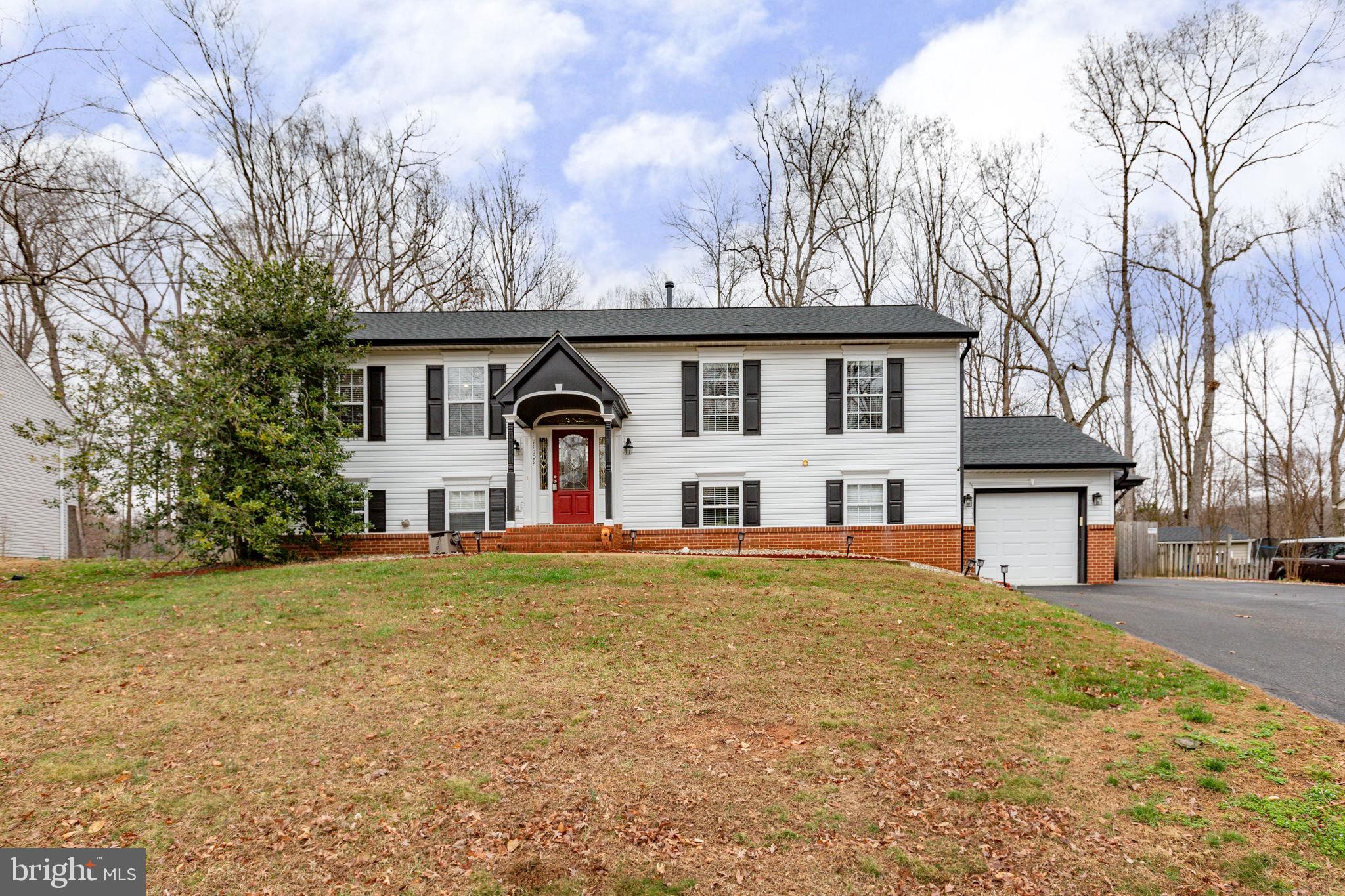 SURRY WOODS - Residential