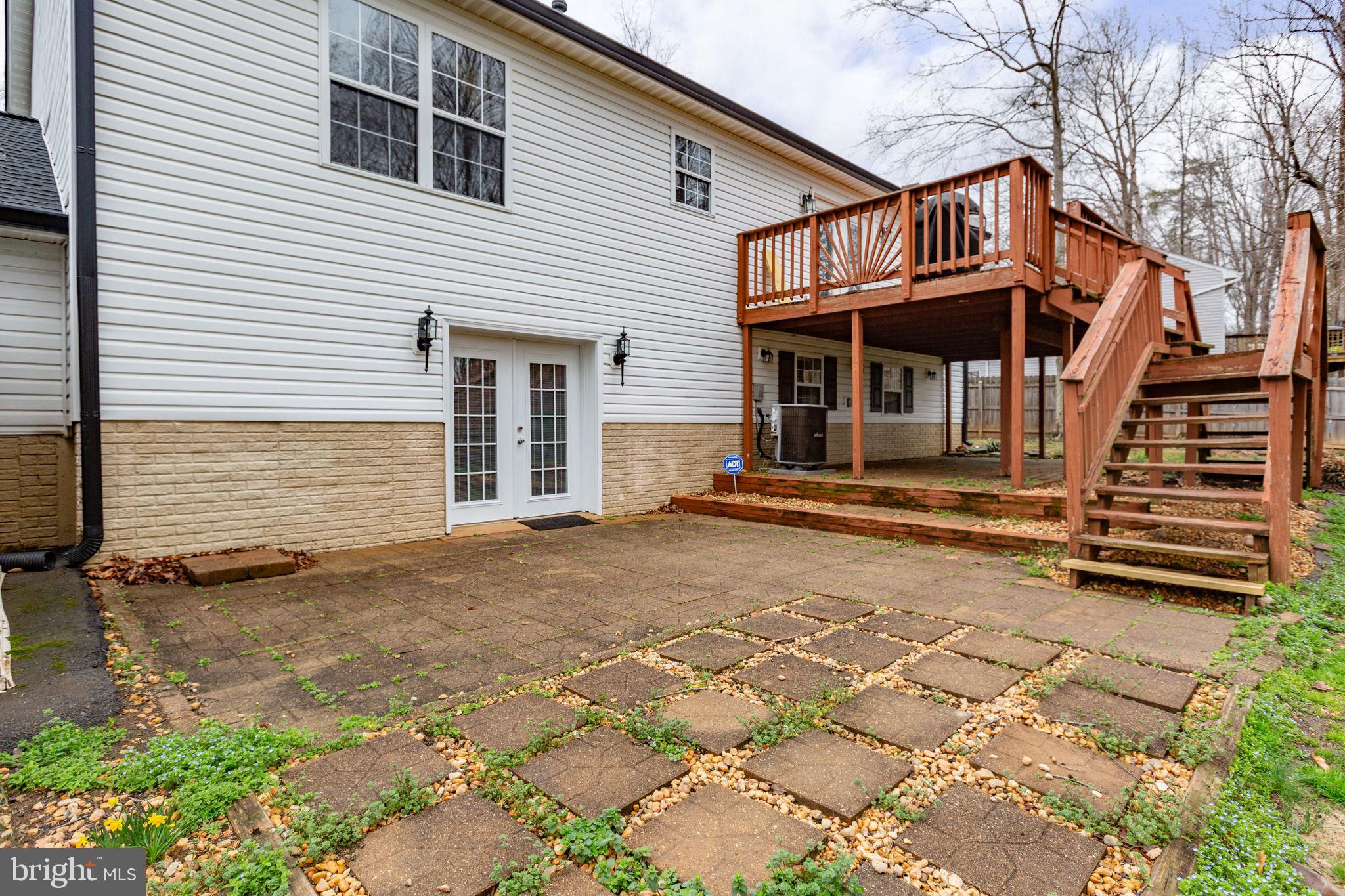 SURRY WOODS - Residential