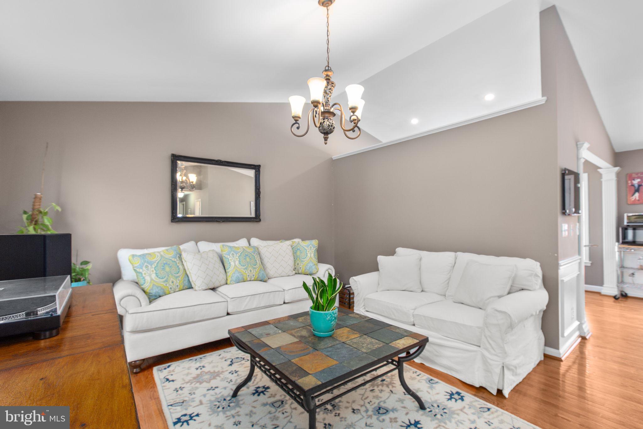 SURRY WOODS - Residential