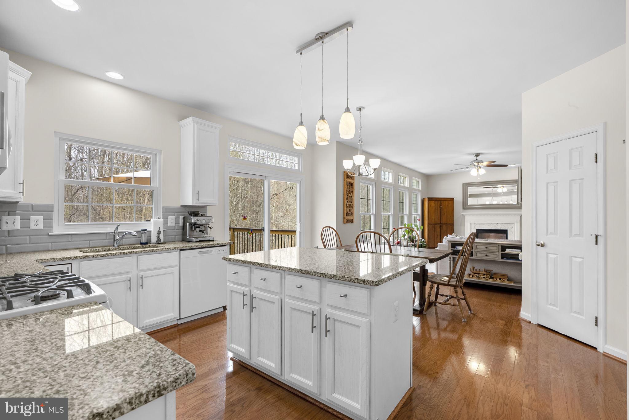 KINGSVIEW RIDGE - Residential