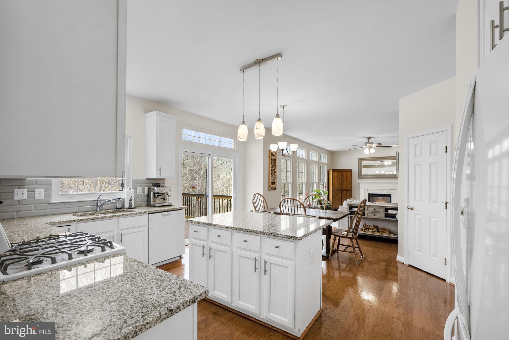 KINGSVIEW RIDGE - Residential