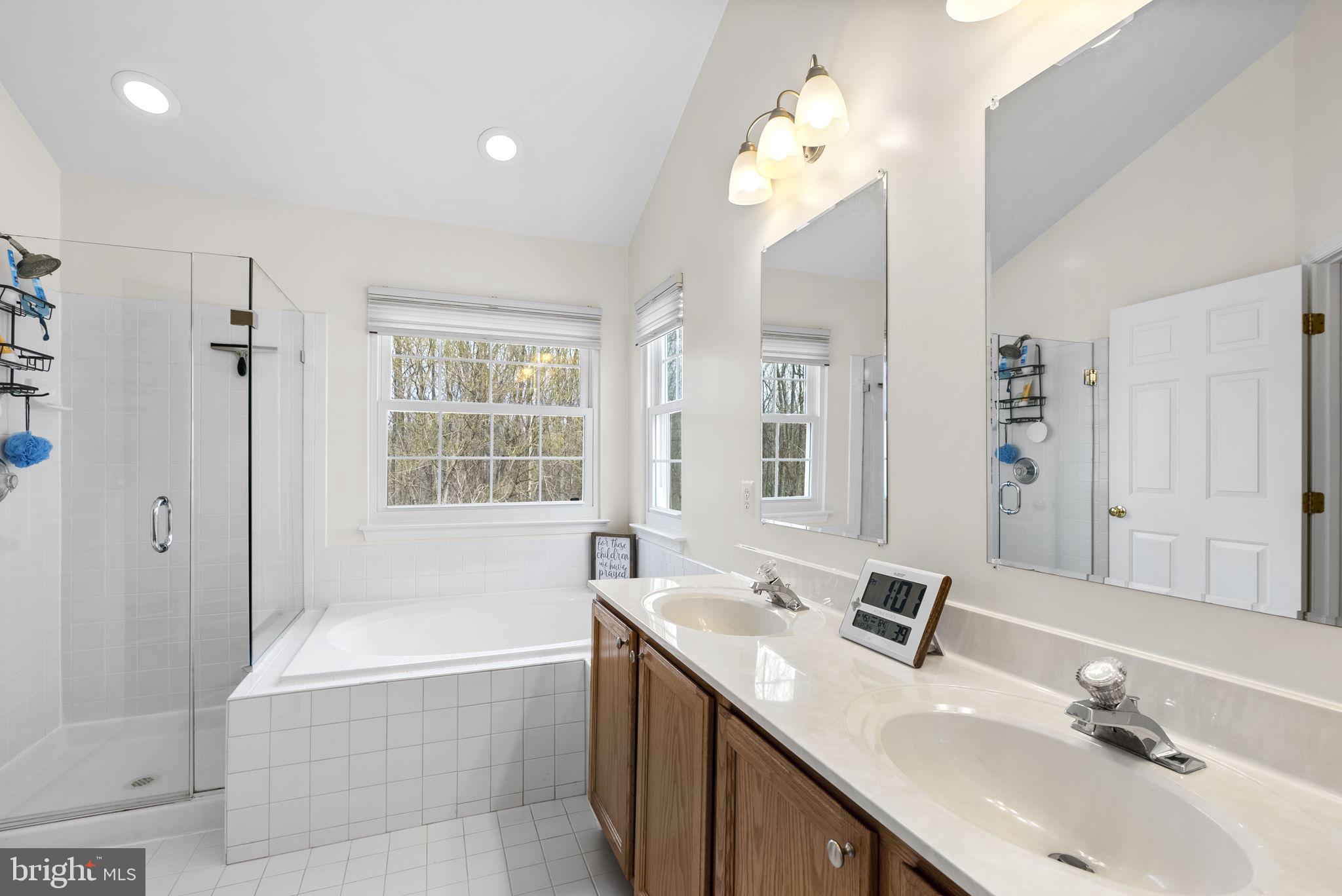 KINGSVIEW RIDGE - Residential