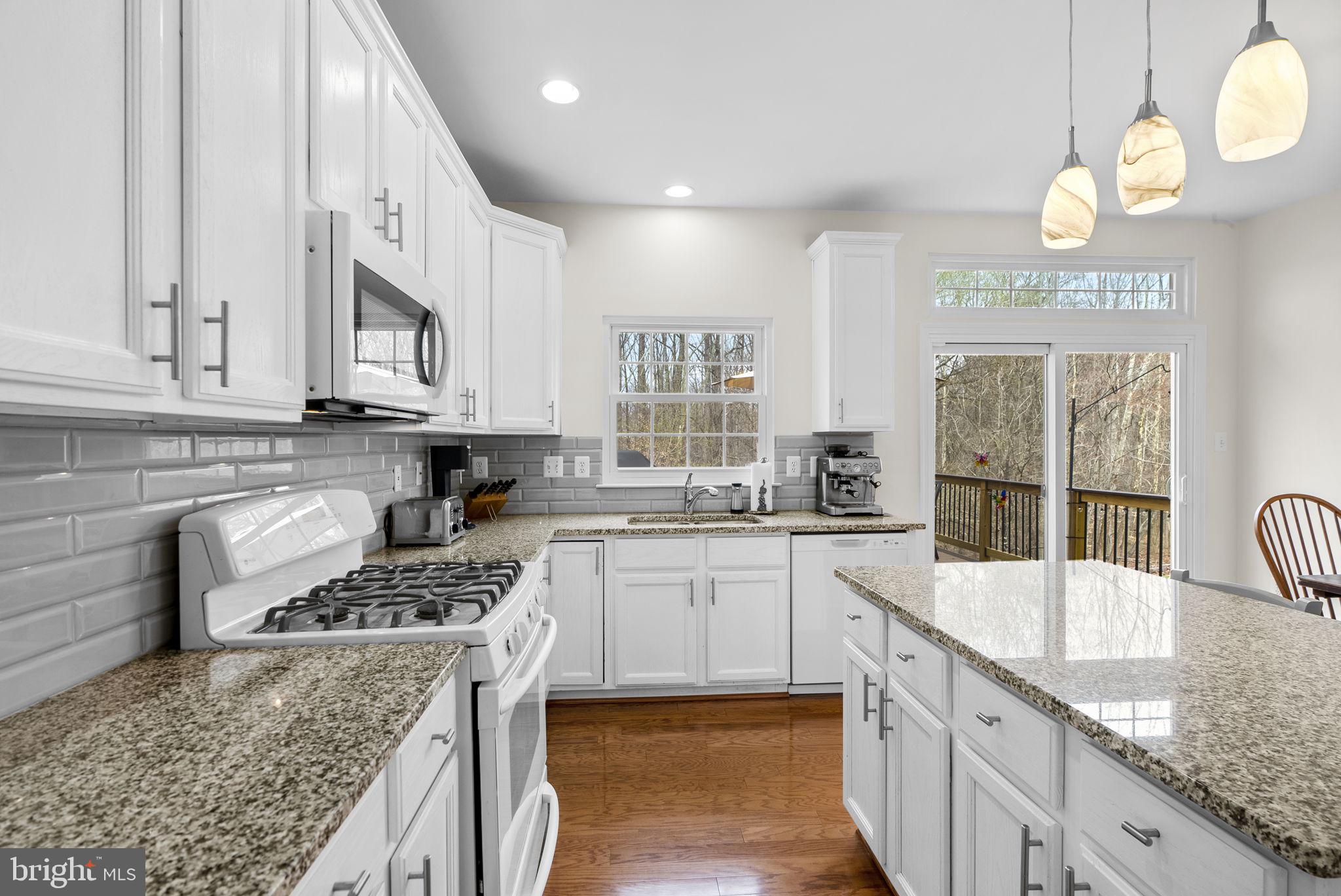 KINGSVIEW RIDGE - Residential