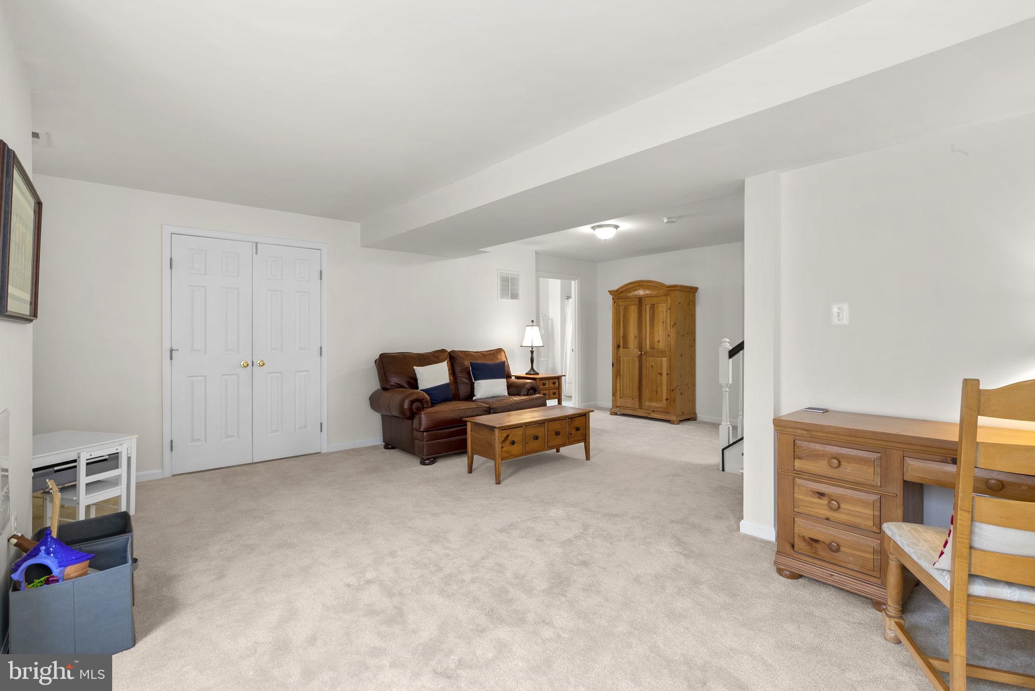 KINGSVIEW RIDGE - Residential