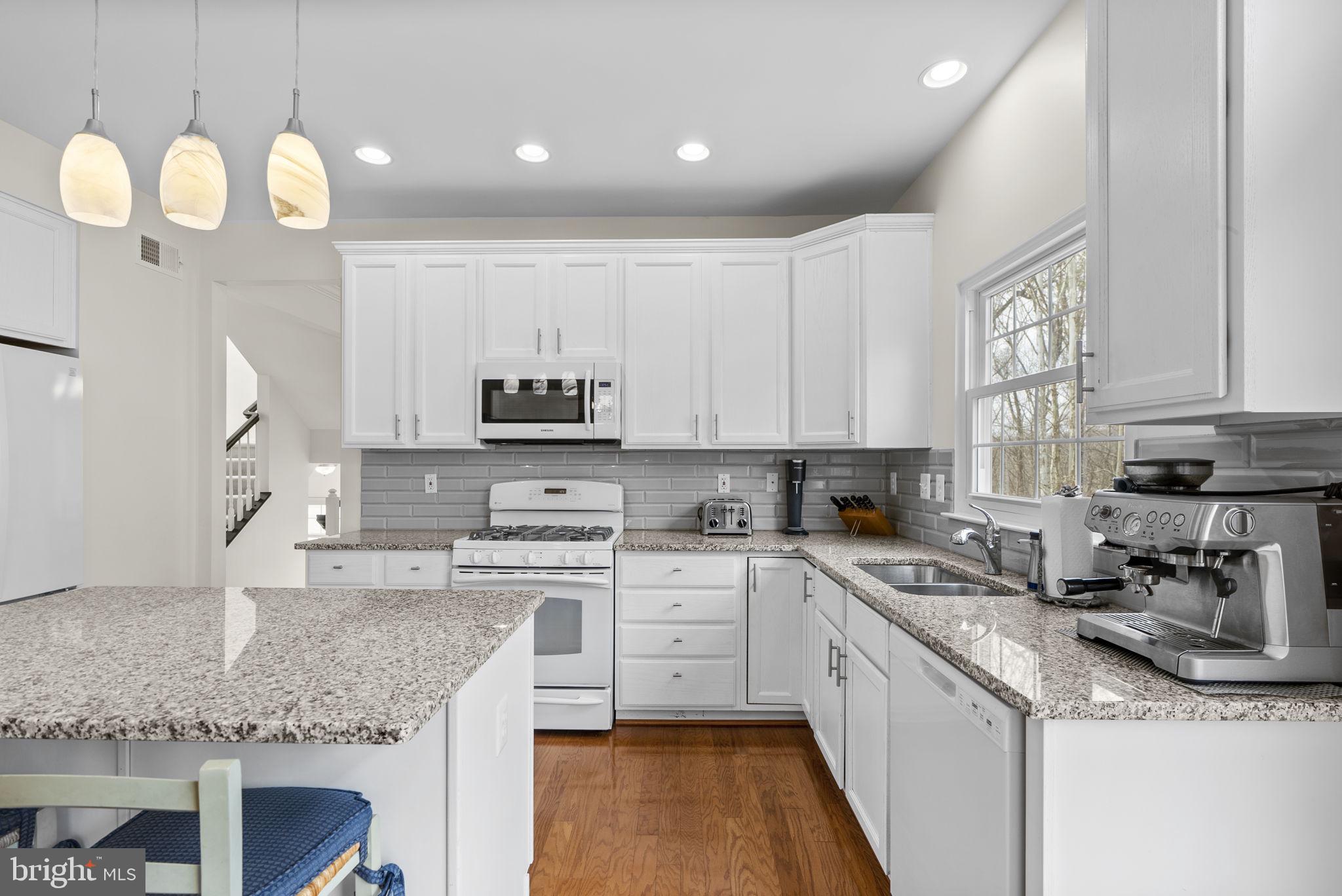 KINGSVIEW RIDGE - Residential