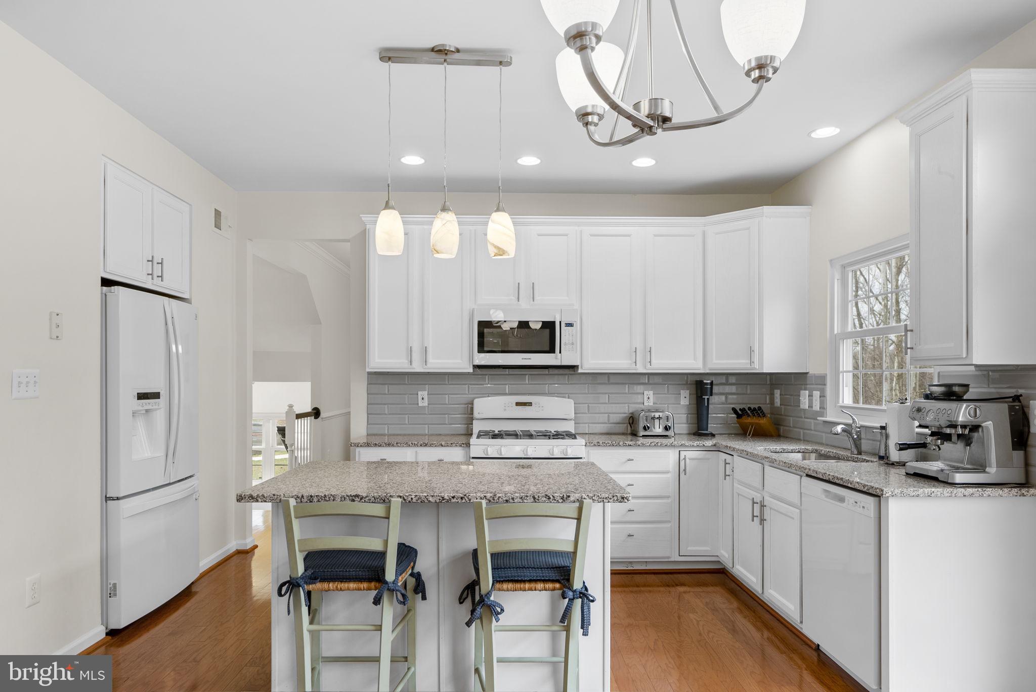 KINGSVIEW RIDGE - Residential