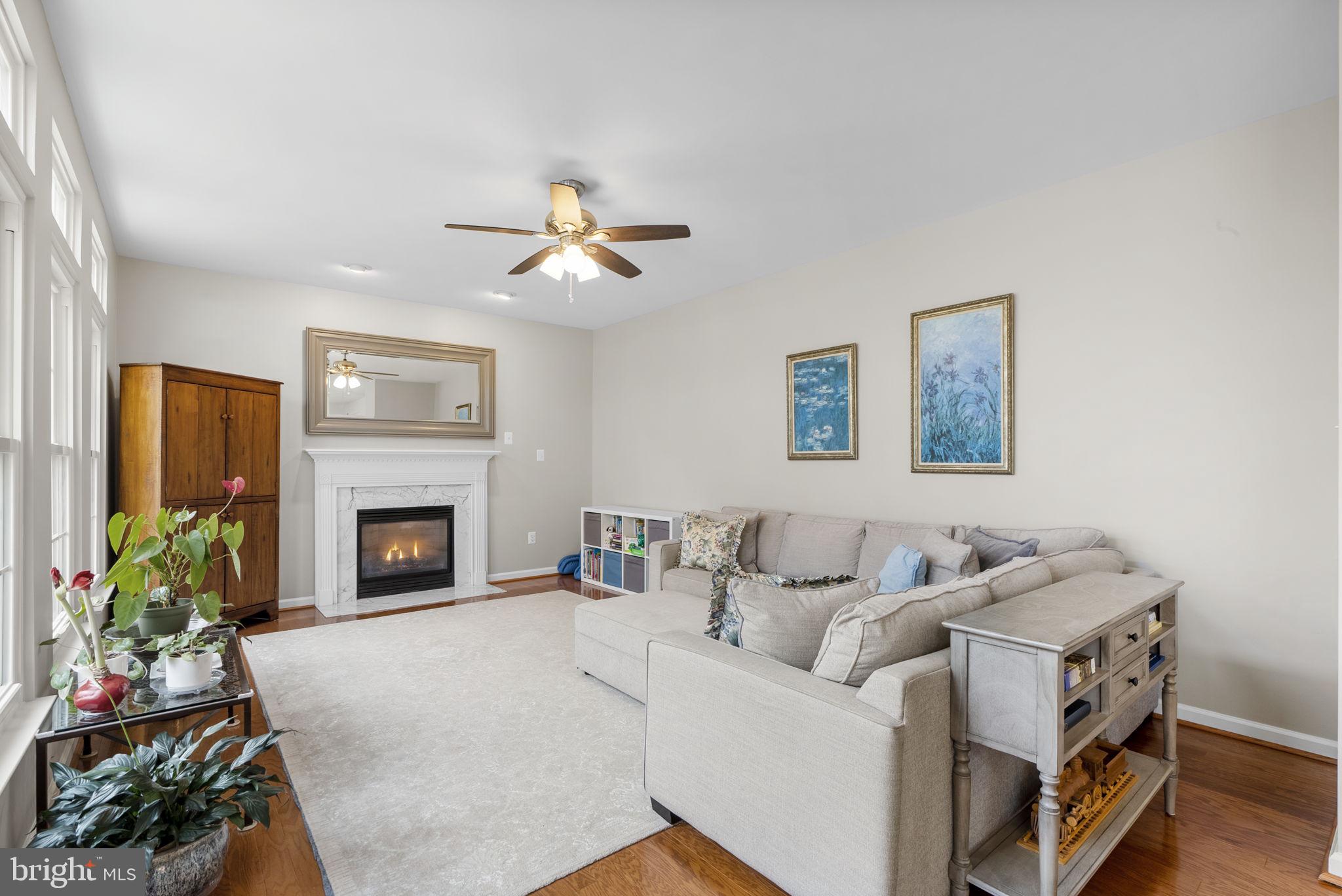 KINGSVIEW RIDGE - Residential