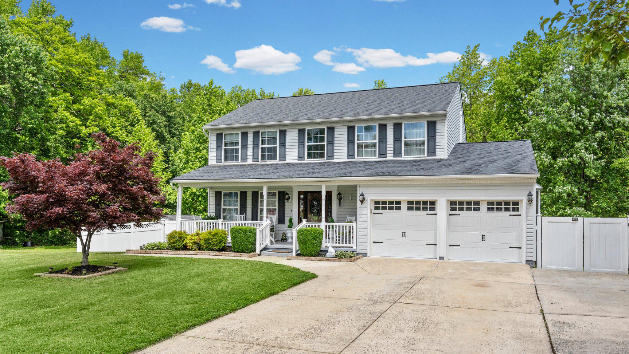 405 DEVONSHIRE COURT