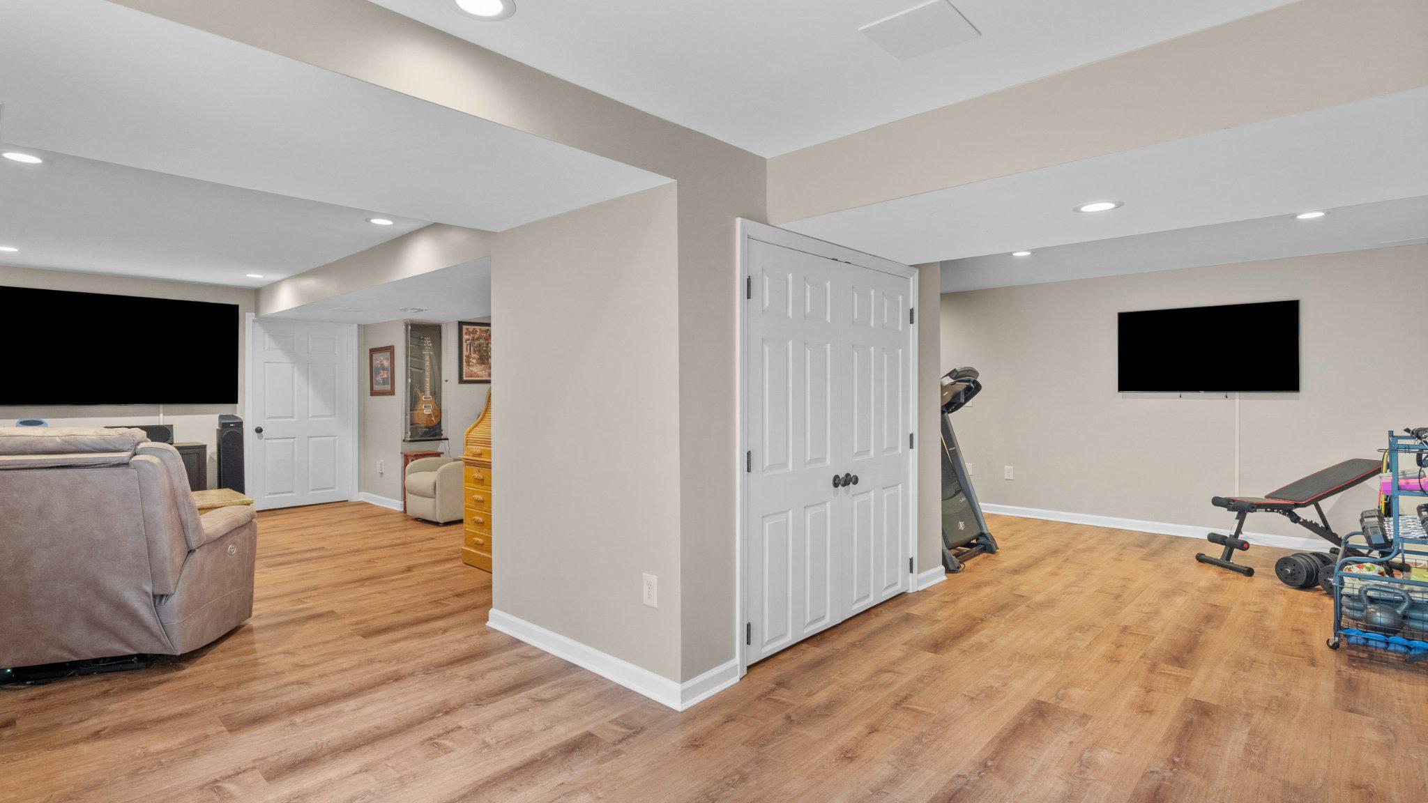 MEADOWS AT BAR KESS - Residential