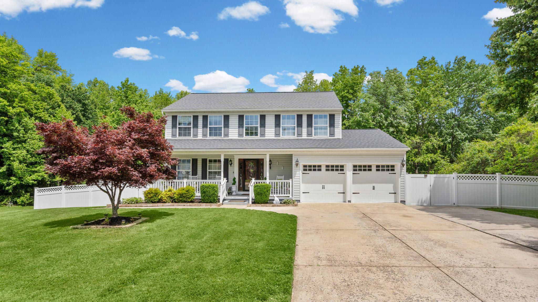 405 DEVONSHIRE COURT