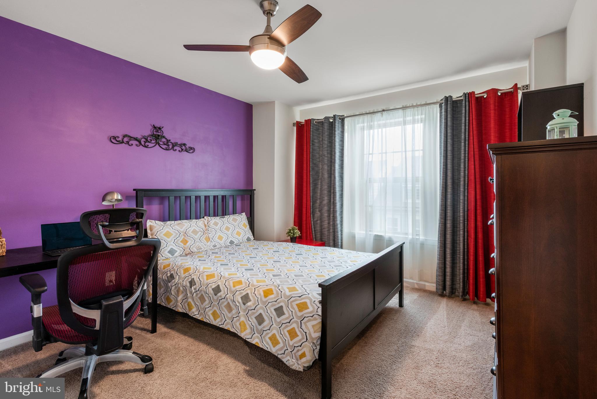 LINDEN HALL - Residential