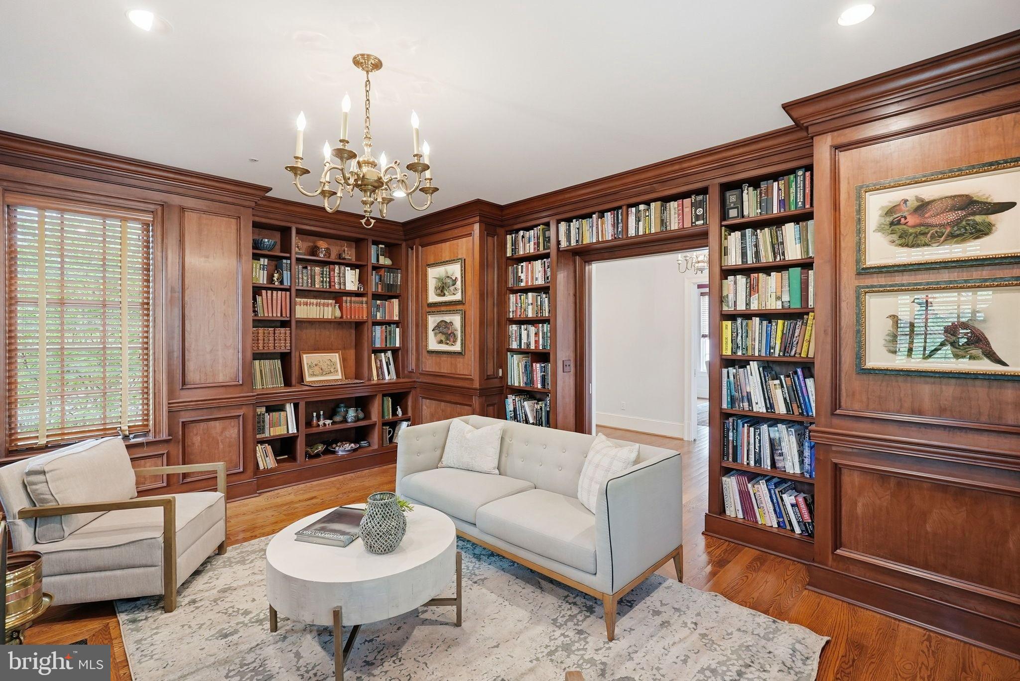 2318 NEBRASKA AVENUE NW