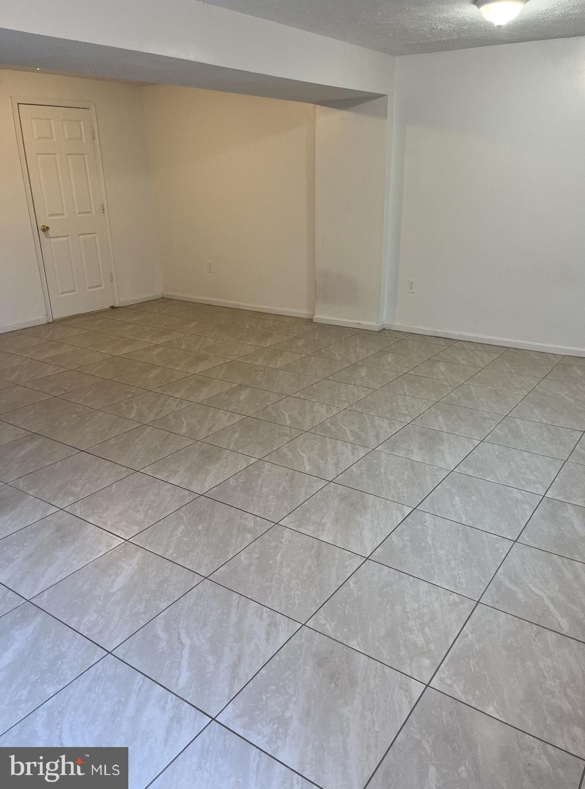 DALE CITY - Residential Lease