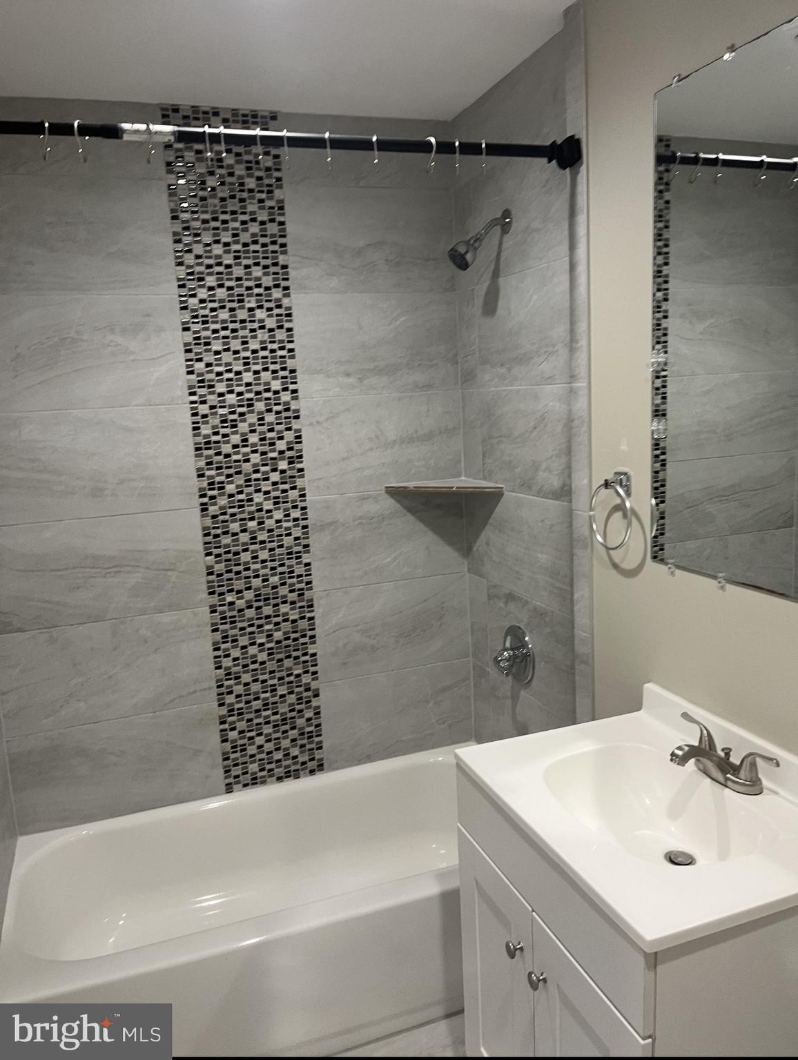 DALE CITY - Residential Lease