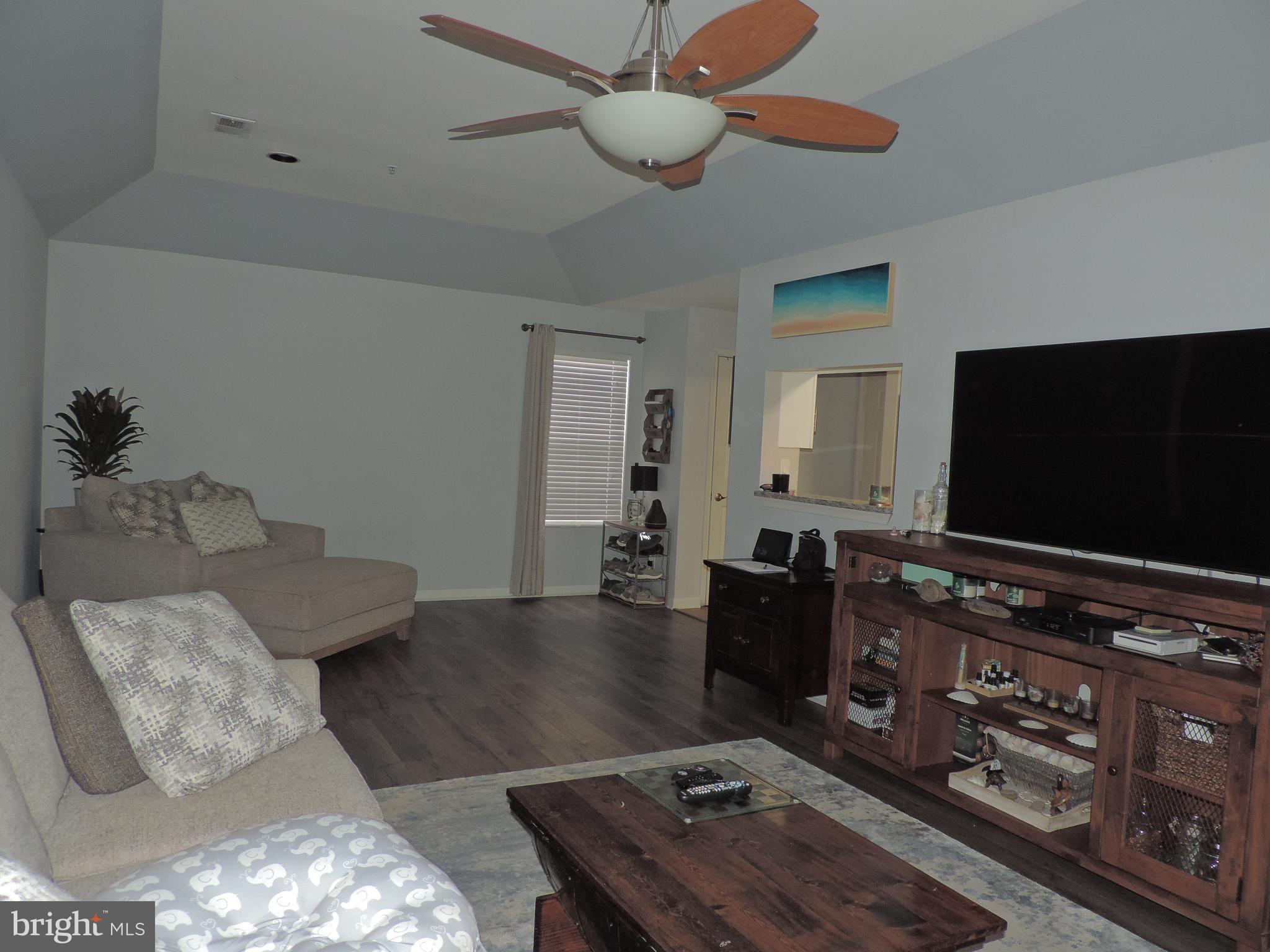 ENGLISH COUNTRY MANOR - Residential