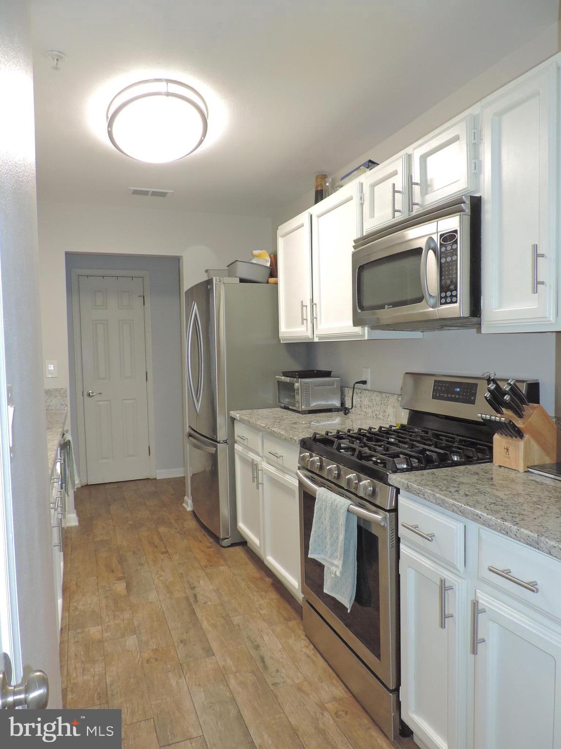 ENGLISH COUNTRY MANOR - Residential