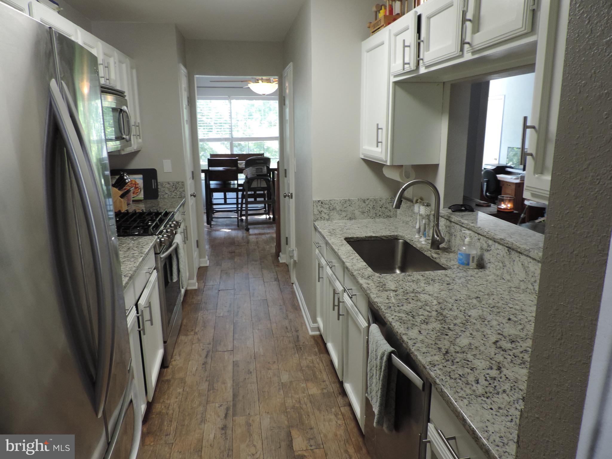 ENGLISH COUNTRY MANOR - Residential