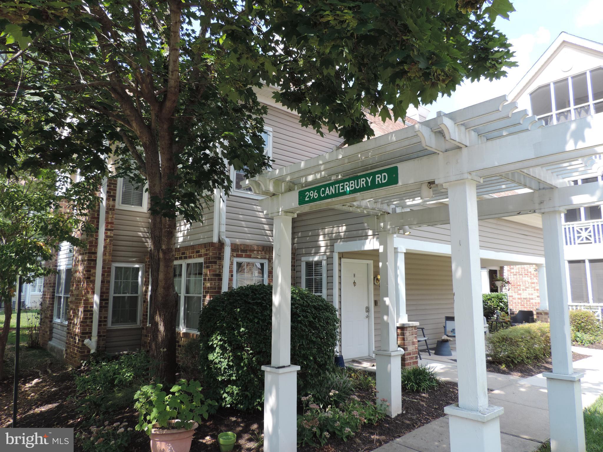 ENGLISH COUNTRY MANOR - Residential