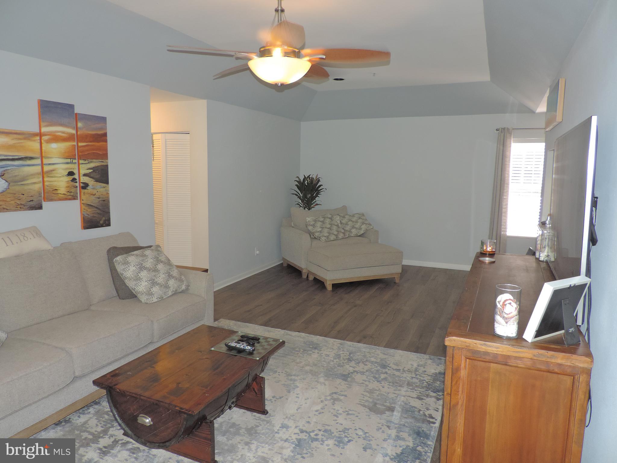 ENGLISH COUNTRY MANOR - Residential