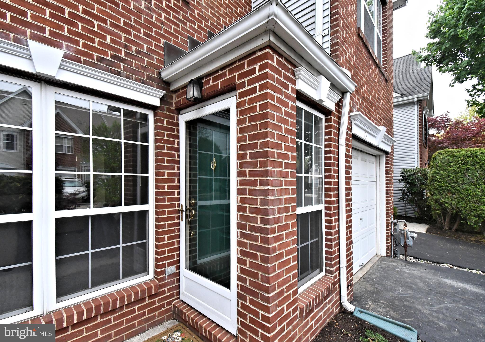 WINNERS CIRCLE - Residential
