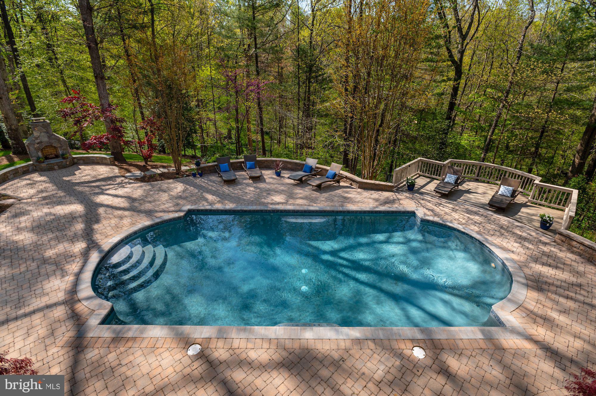 OAKTON - Residential