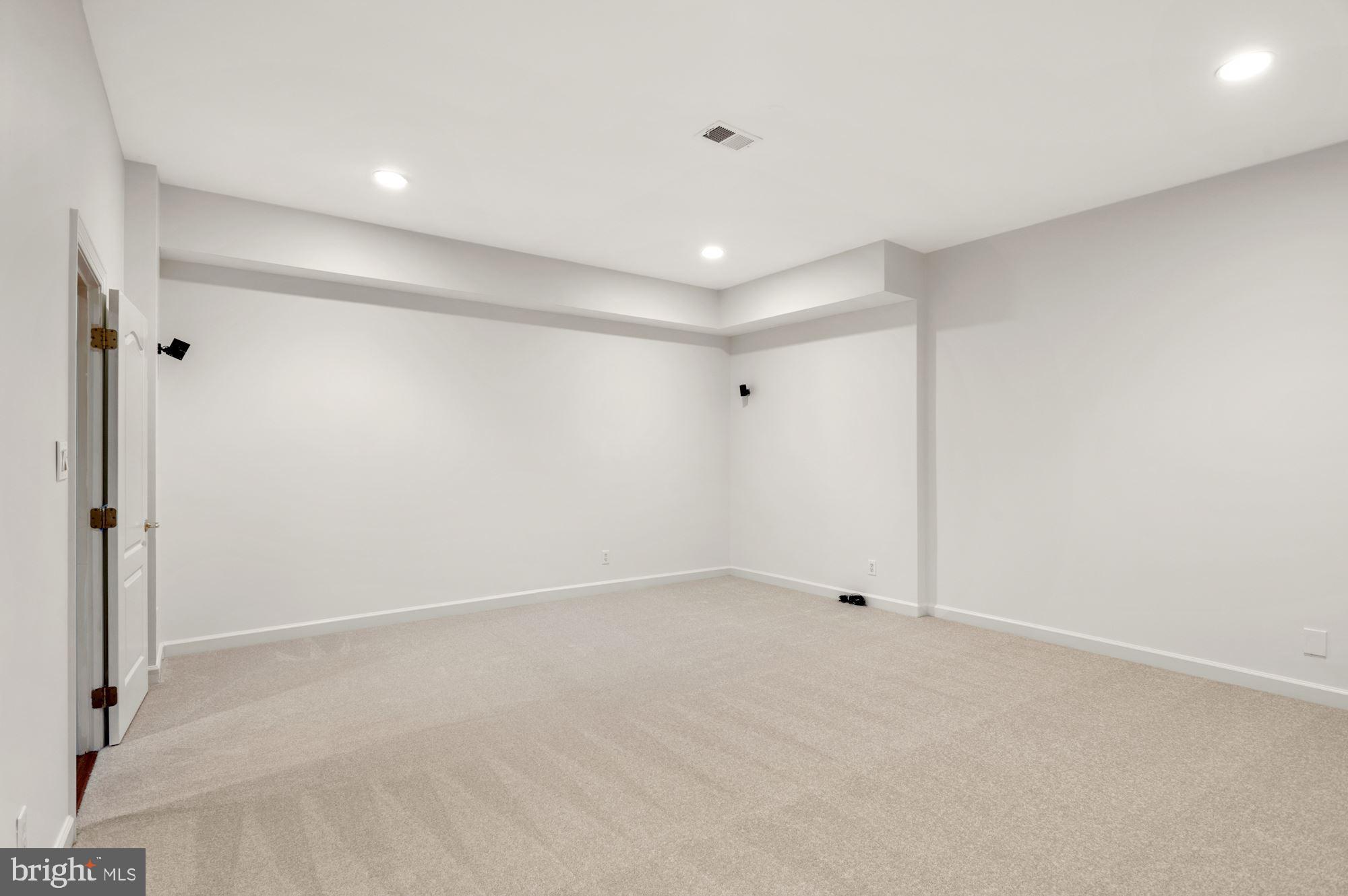 OAKTON - Residential