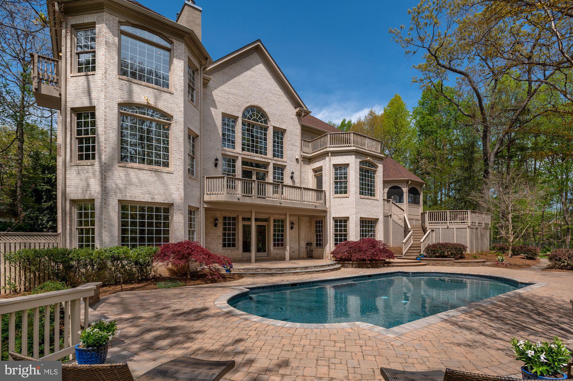 OAKTON - Residential