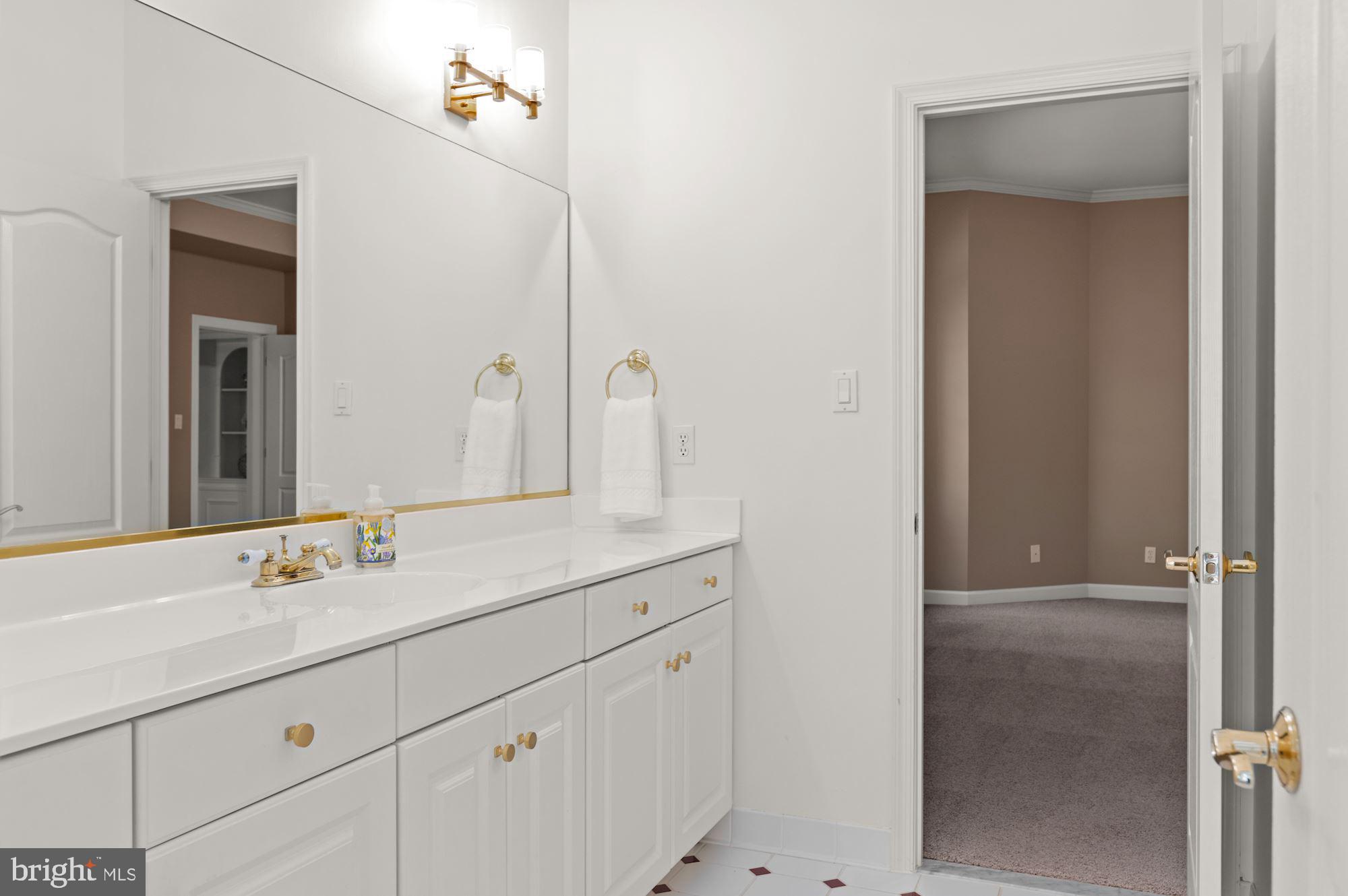 OAKTON - Residential