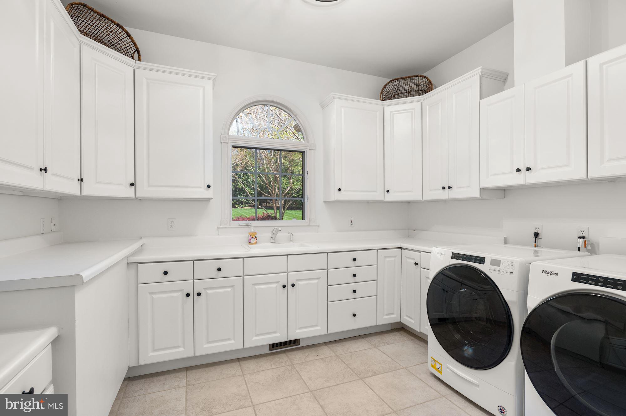 OAKTON - Residential