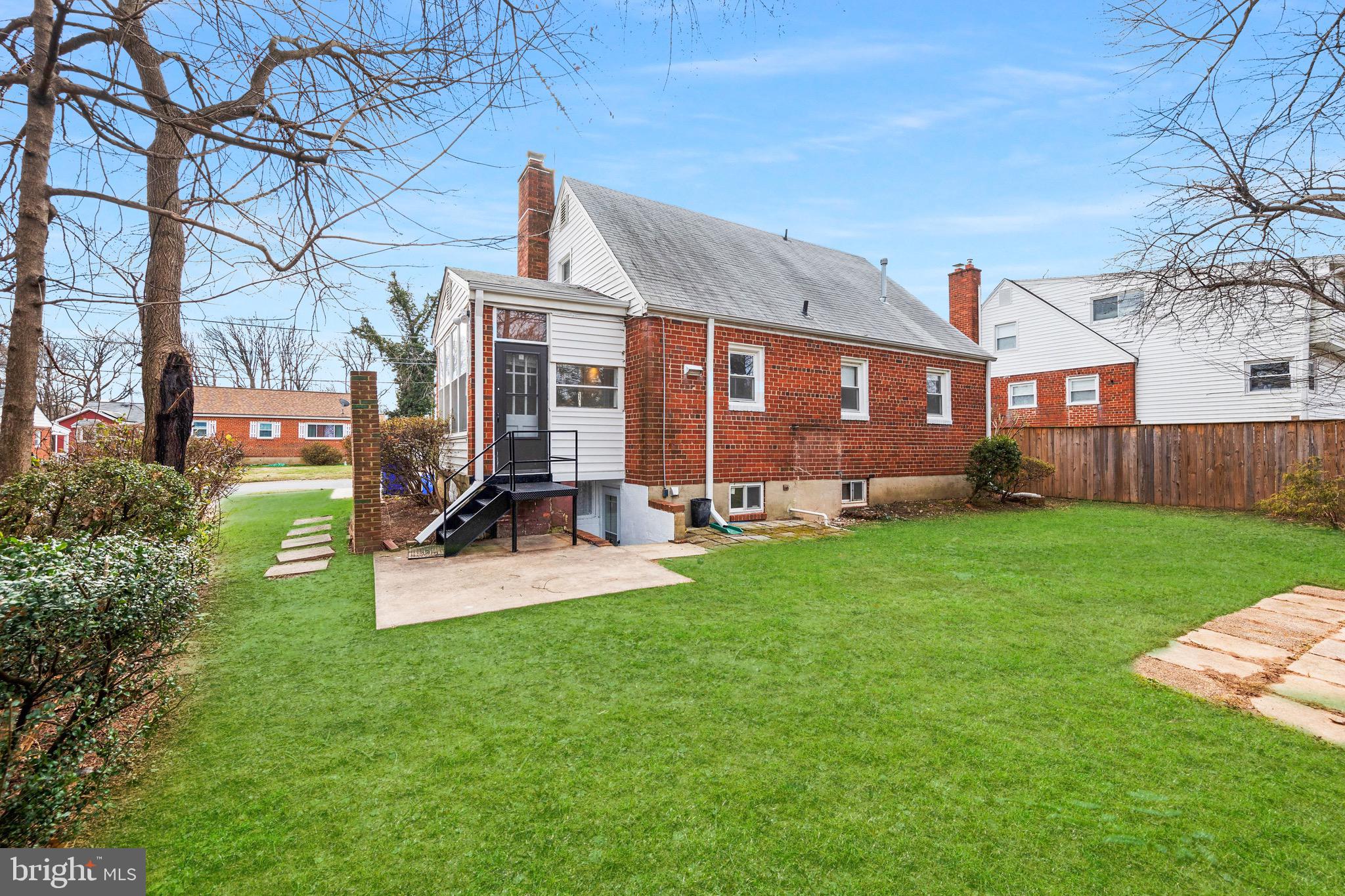 CHESTNUT RIDGE MANOR - Residential Lease