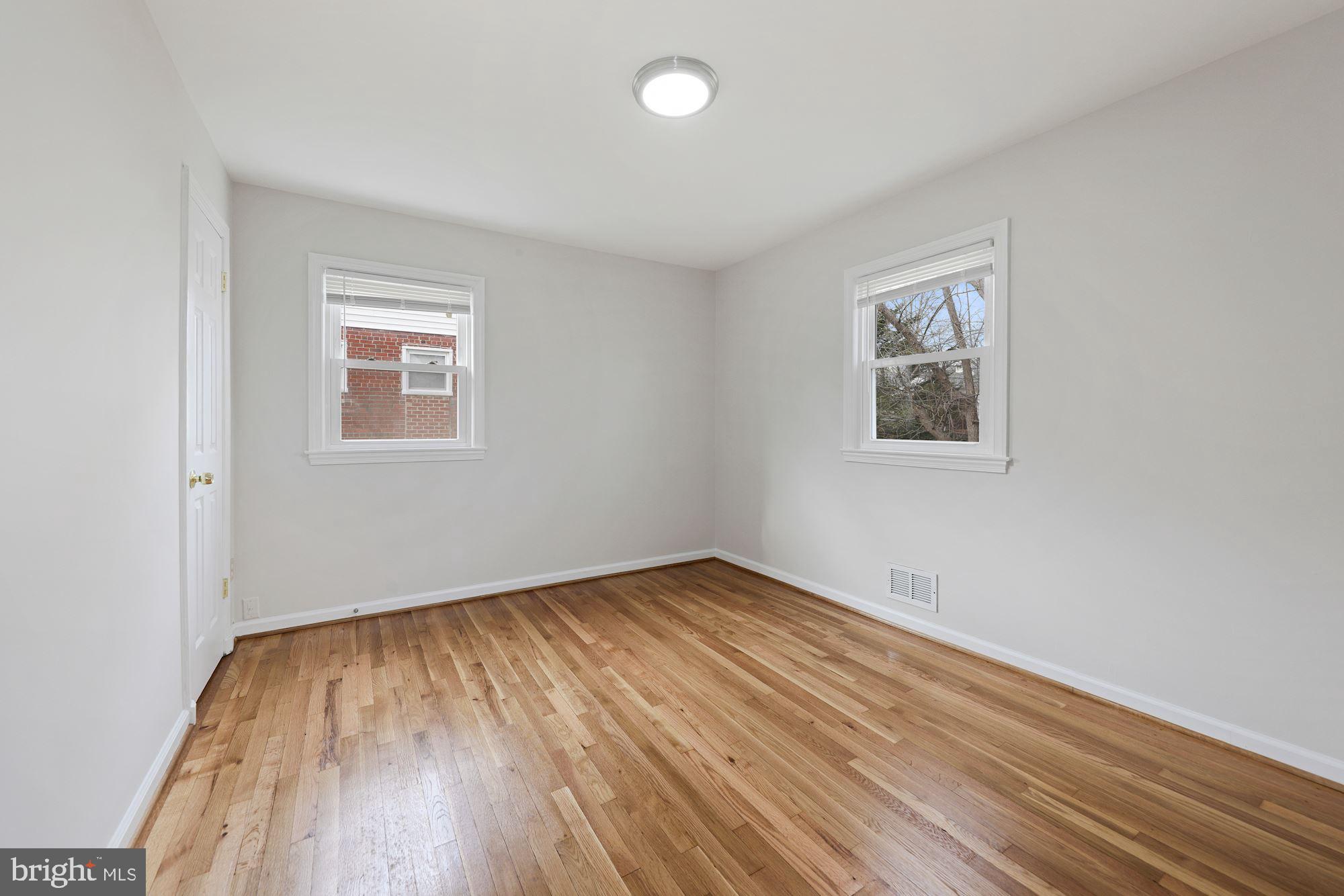 CHESTNUT RIDGE MANOR - Residential Lease