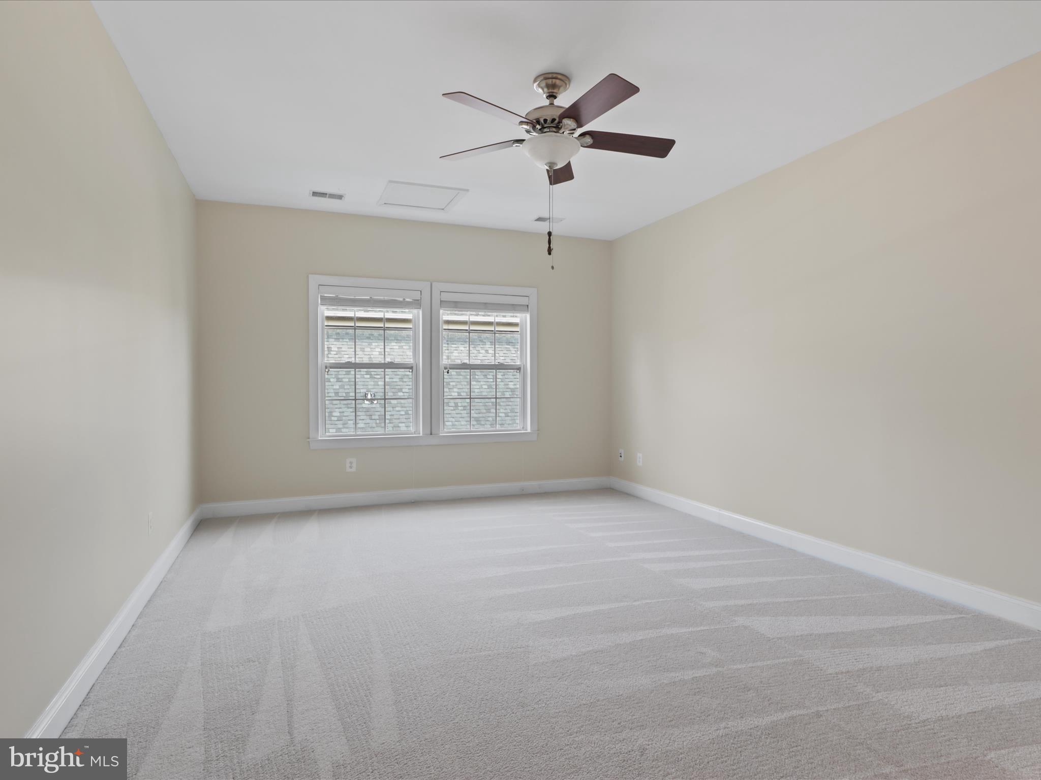 LAKEWOOD HILLS - Residential