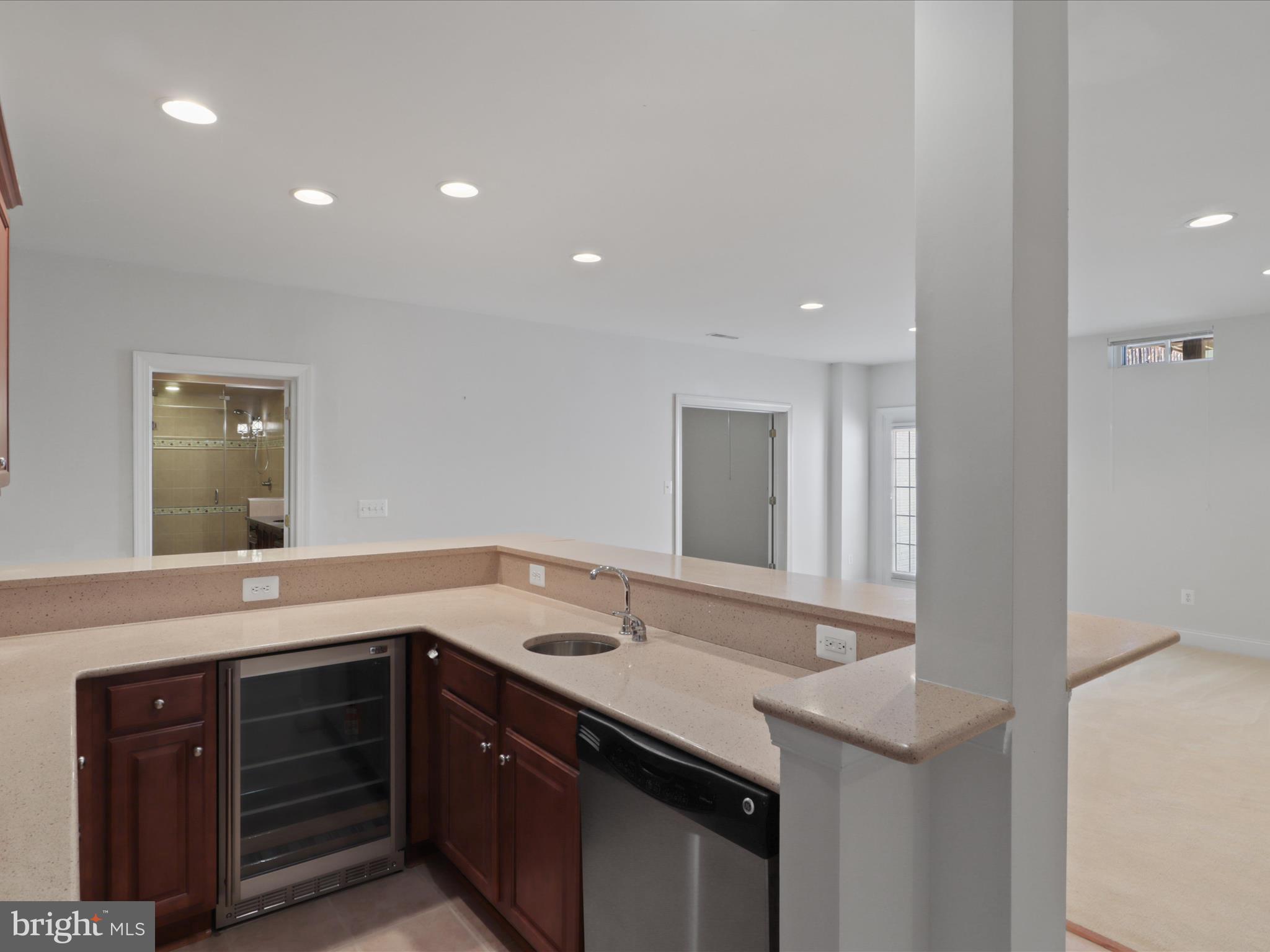 LAKEWOOD HILLS - Residential