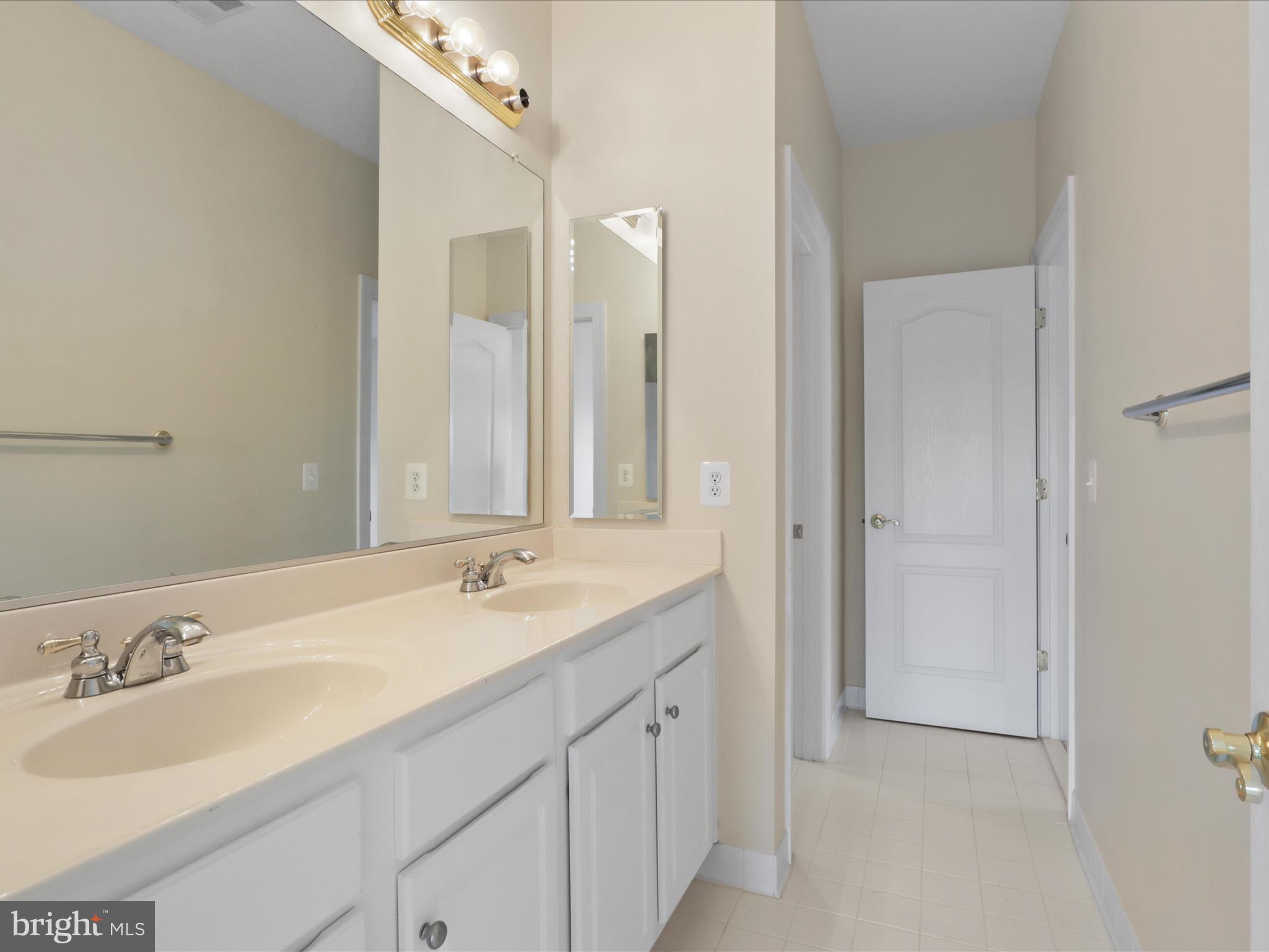 LAKEWOOD HILLS - Residential