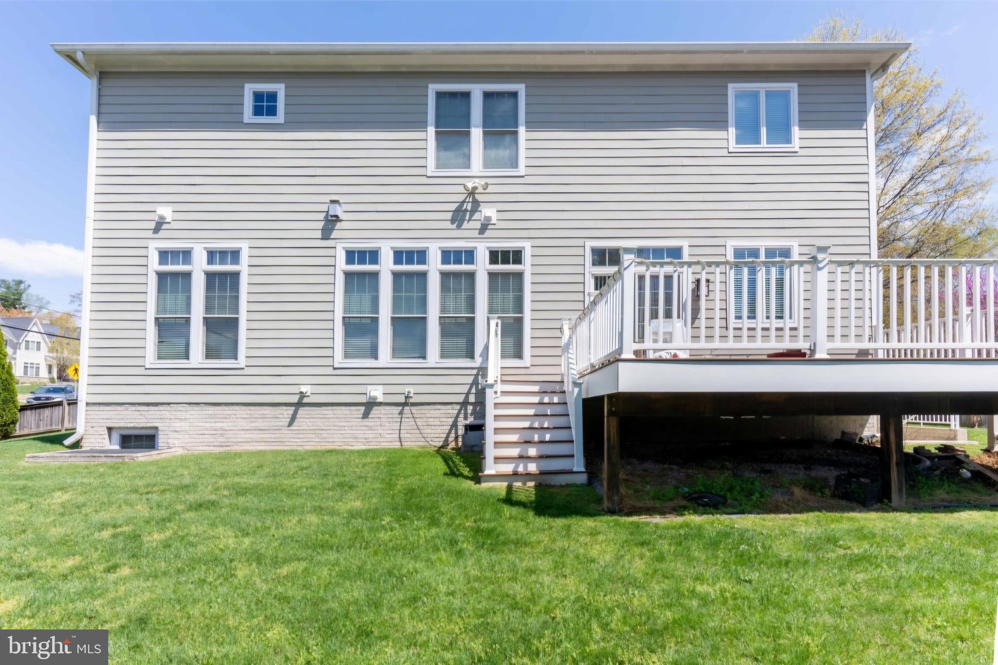 VIENNA WOODS - Residential