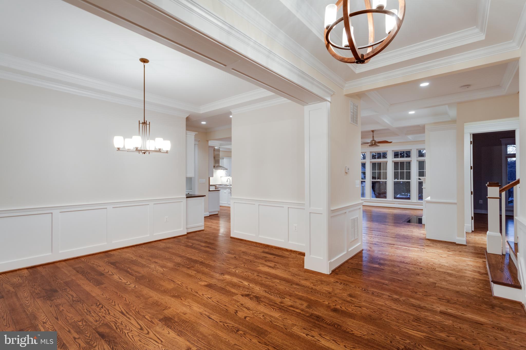 VIENNA WOODS - Residential