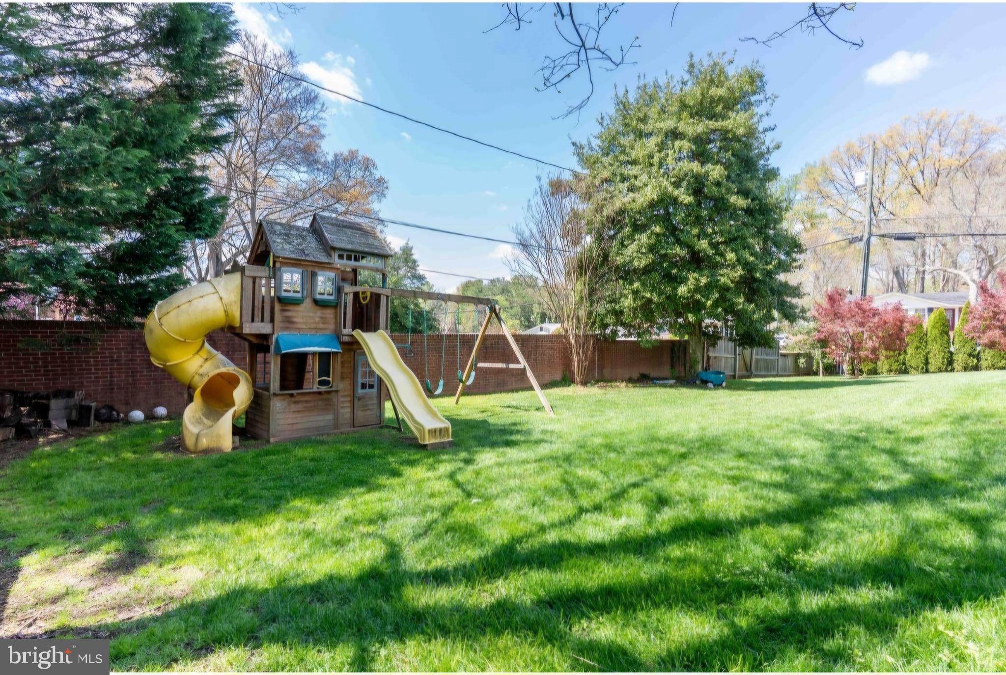 VIENNA WOODS - Residential