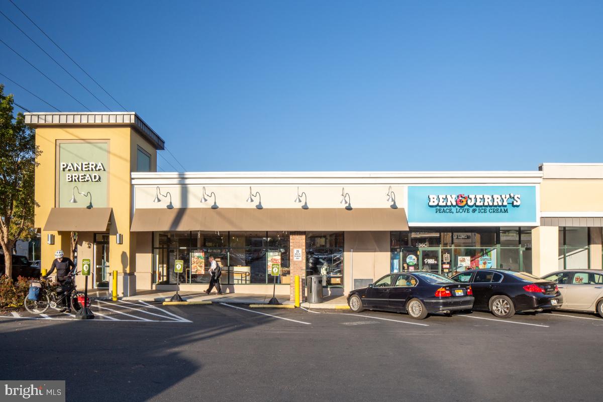 VIENNA WOODS - Residential