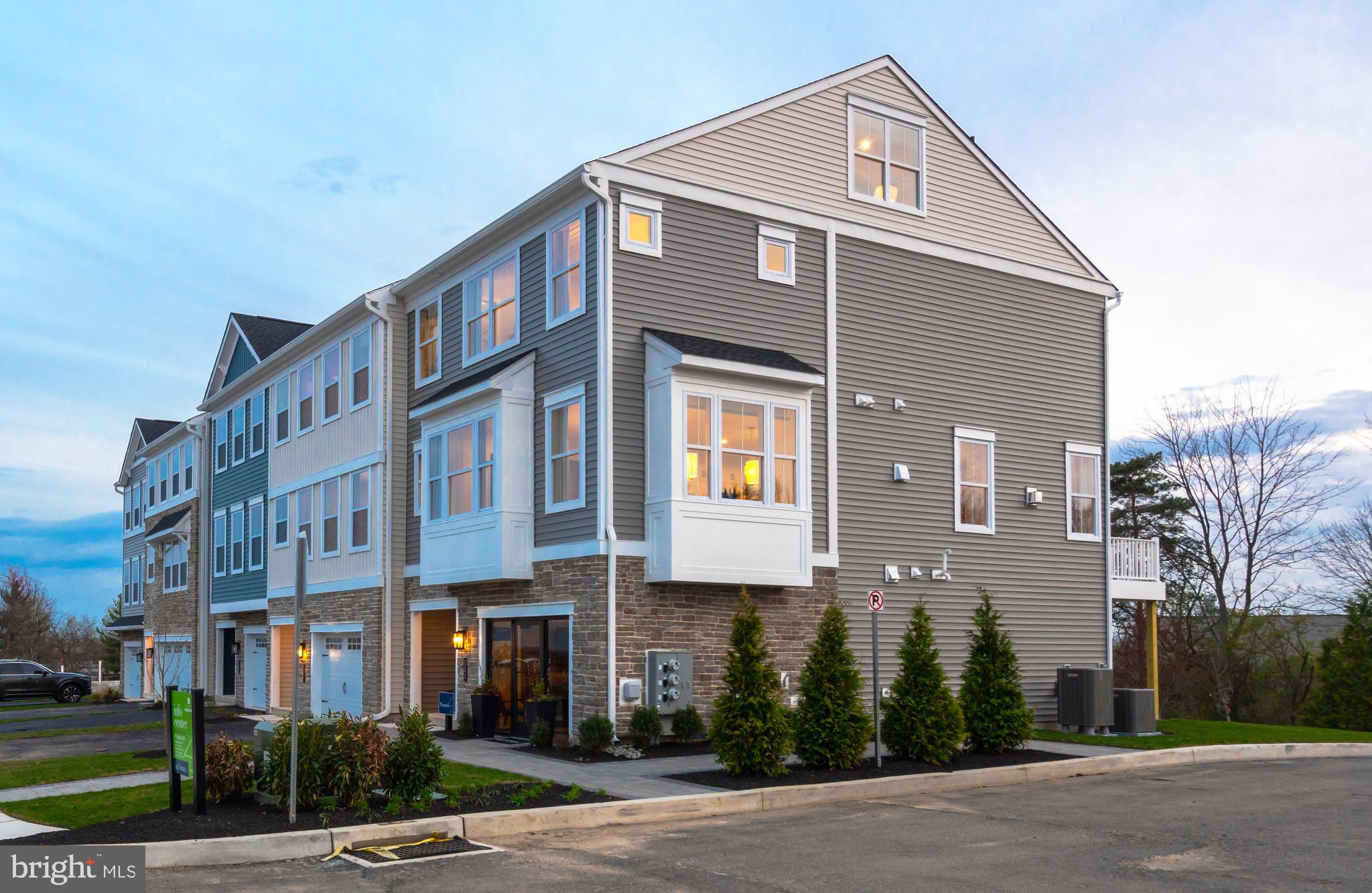 STERLING WALK - Residential