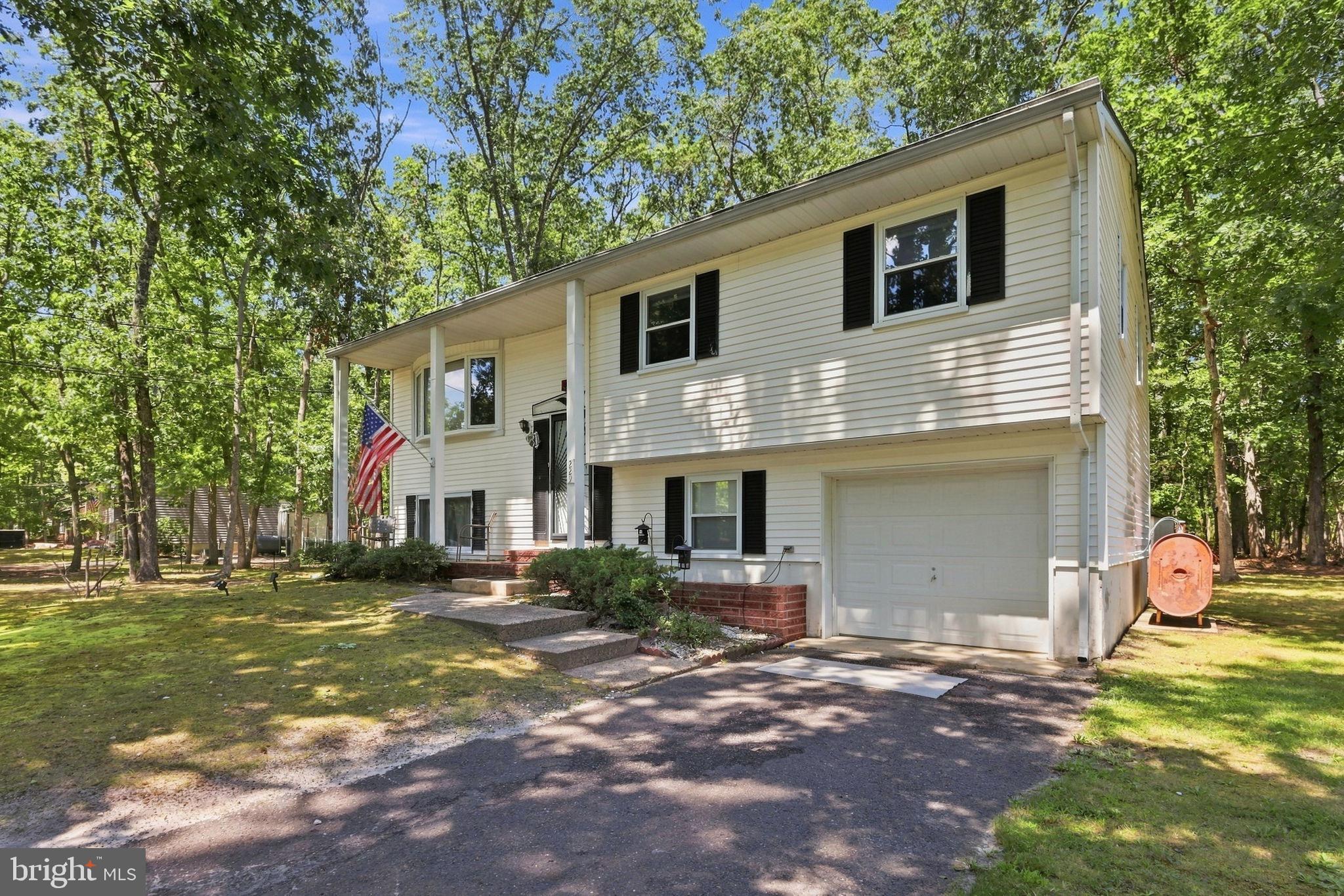 229 MAPLE DRIVE