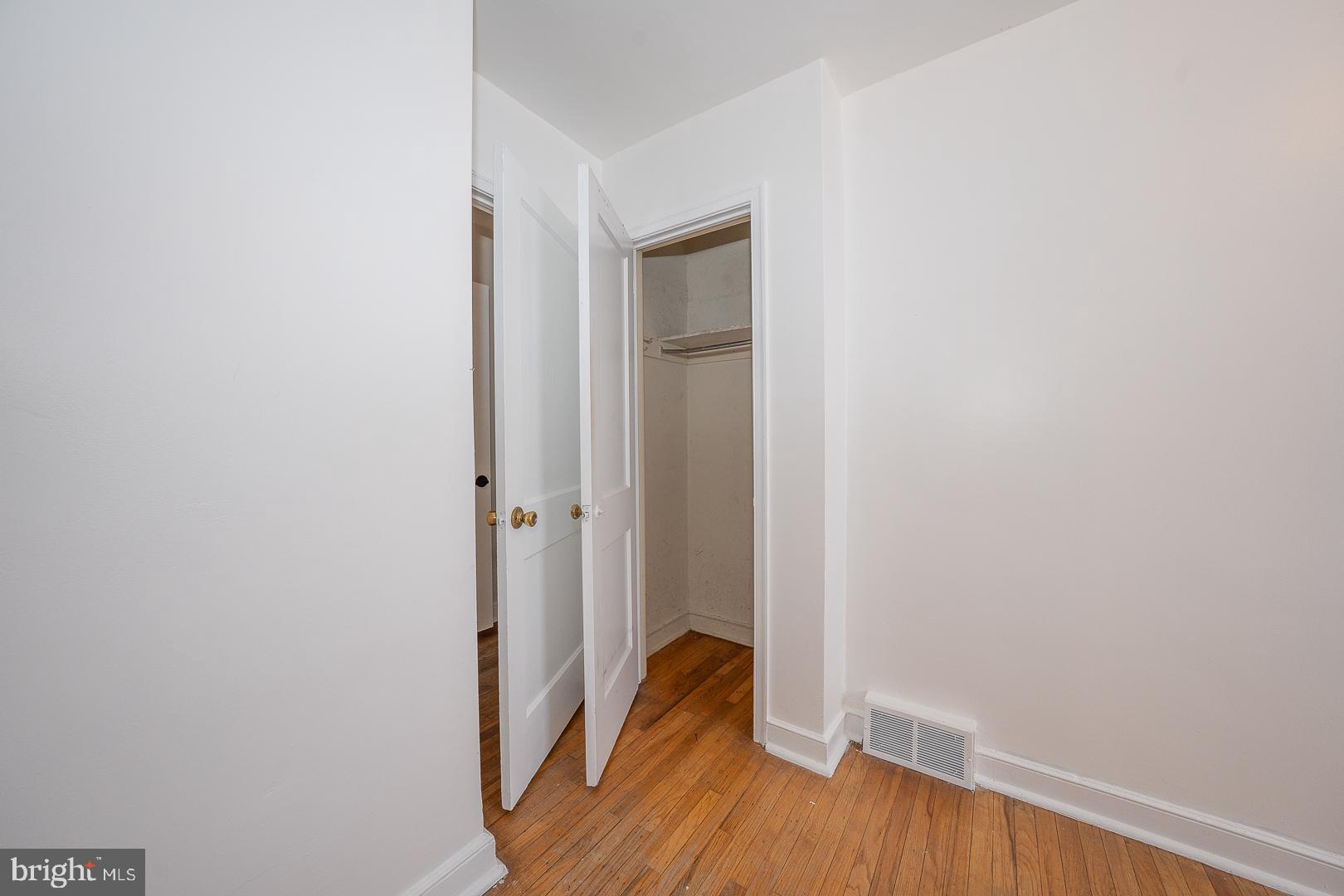 WEST OAK LANE - Residential