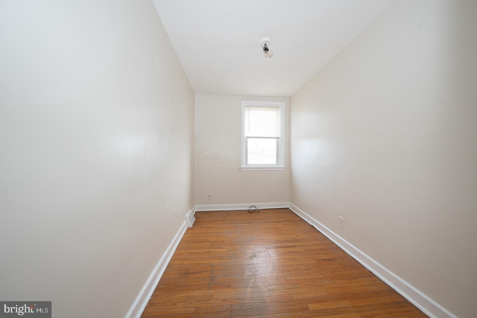 WEST OAK LANE - Residential