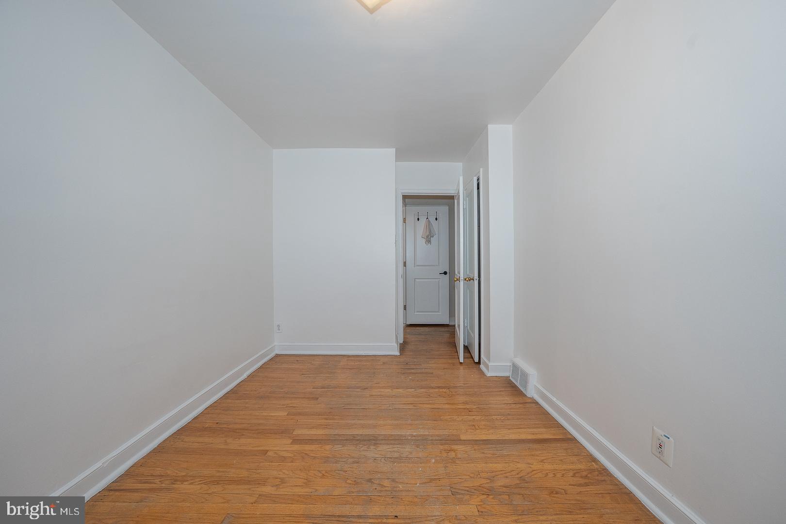 WEST OAK LANE - Residential