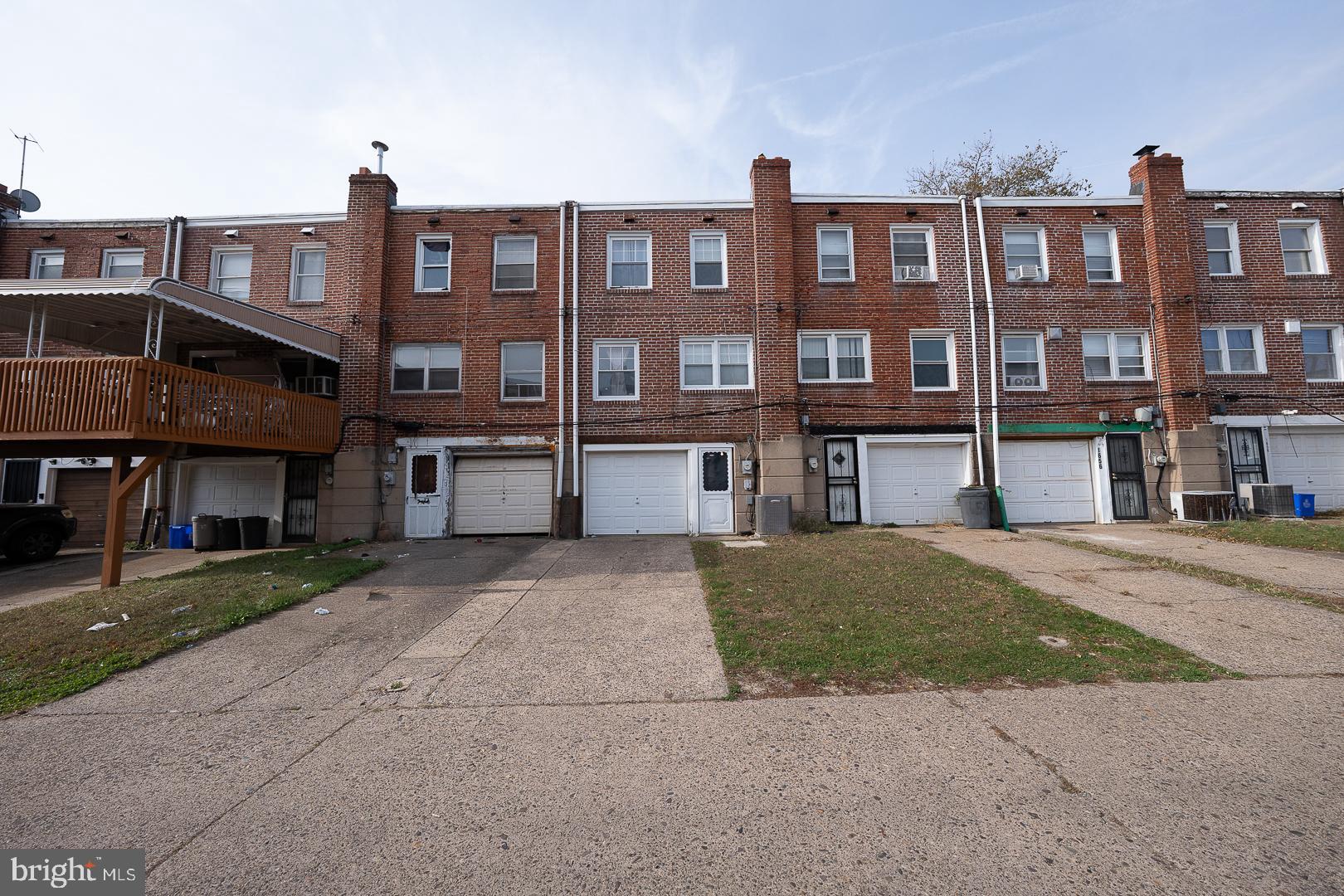 WEST OAK LANE - Residential