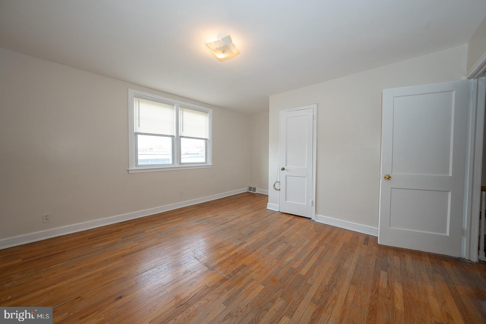 WEST OAK LANE - Residential